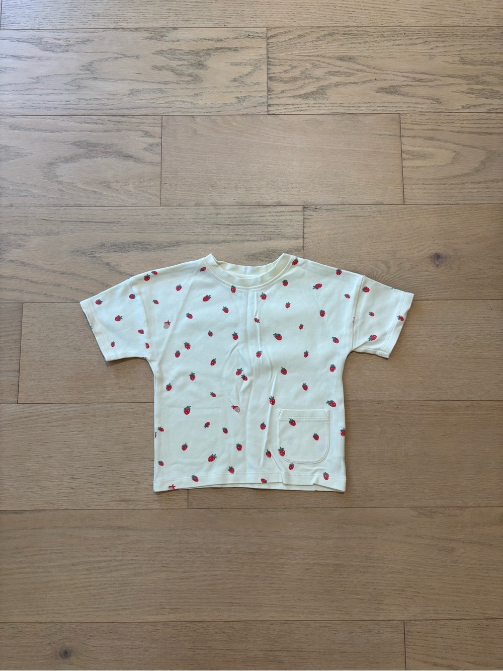 Pehr kid white strawberry print tee, size 3T